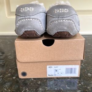 Ugg W Ansley slipper size 9